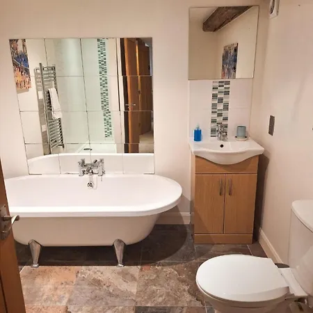 Lot 4, The Old Auction Rooms, With Parking Apartamento